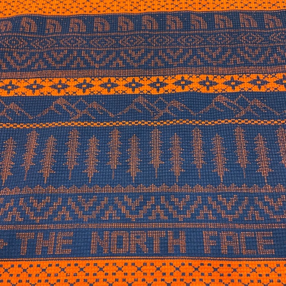 North Face Winter Running Waffle Shirt - Picture 2 of 4